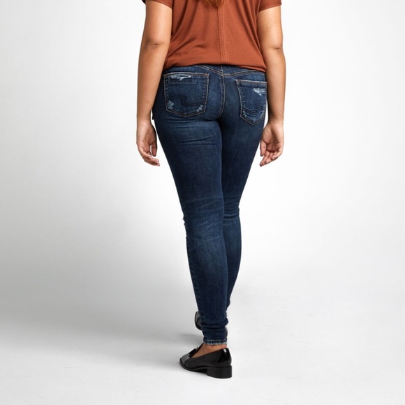 Silver Jeans Suki Skinny Leg Maternity Jeans - Picture 2 of 9